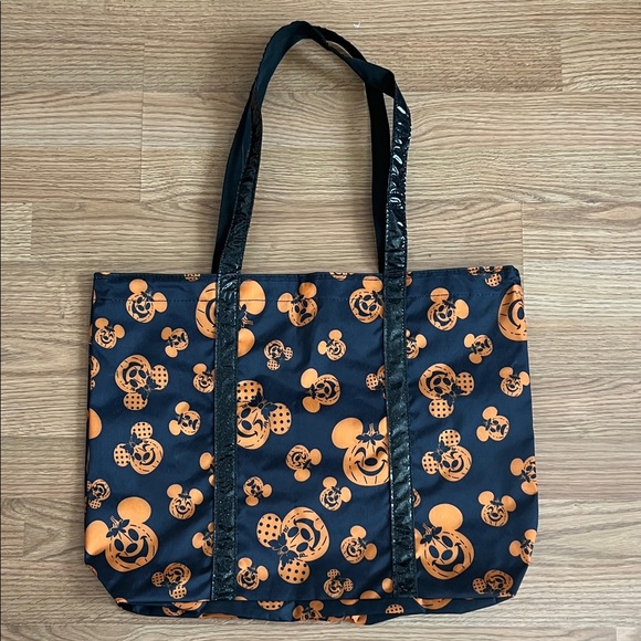 Disney Halloween 2021 Mickey and Minnie Pumpkin Tote Bag - Picture 1 of 8
